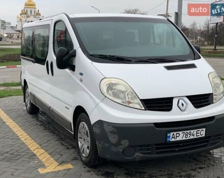 Білий Рено Трафік, об'ємом двигуна 2 л та пробігом 336 тис. км за 8200 $, фото 1 на Automoto.ua