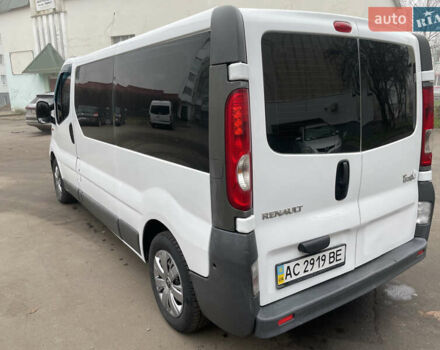 Белый Рено Трафик, объемом двигателя 1.9 л и пробегом 327 тыс. км за 8450 $, фото 5 на Automoto.ua