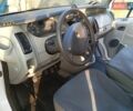 Белый Рено Трафик, объемом двигателя 2 л и пробегом 280 тыс. км за 8200 $, фото 5 на Automoto.ua