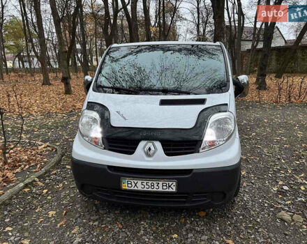Белый Рено Трафик, объемом двигателя 2 л и пробегом 400 тыс. км за 9200 $, фото 5 на Automoto.ua
