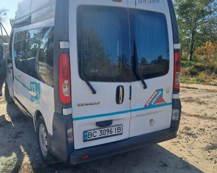 Белый Рено Трафик, объемом двигателя 2 л и пробегом 381 тыс. км за 7900 $, фото 6 на Automoto.ua