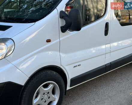 Белый Рено Трафик, объемом двигателя 2 л и пробегом 470 тыс. км за 8650 $, фото 7 на Automoto.ua
