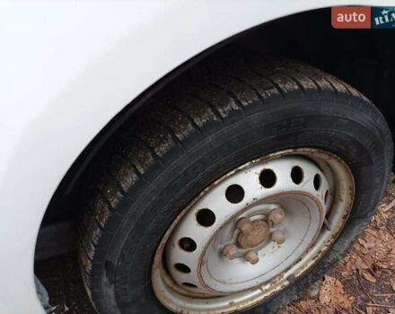 Белый Рено Трафик, объемом двигателя 1.9 л и пробегом 268 тыс. км за 6000 $, фото 11 на Automoto.ua