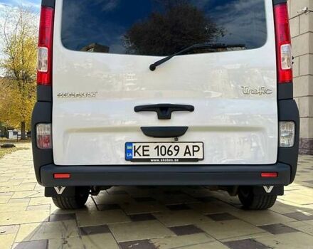 Белый Рено Трафик, объемом двигателя 2 л и пробегом 250 тыс. км за 8700 $, фото 5 на Automoto.ua
