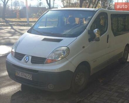 Белый Рено Трафик, объемом двигателя 2 л и пробегом 220 тыс. км за 7200 $, фото 1 на Automoto.ua