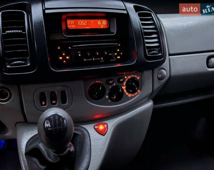 Белый Рено Трафик, объемом двигателя 2 л и пробегом 400 тыс. км за 9200 $, фото 15 на Automoto.ua