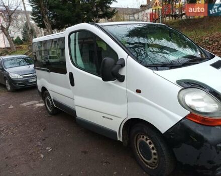 Белый Рено Трафик, объемом двигателя 1.9 л и пробегом 268 тыс. км за 6000 $, фото 6 на Automoto.ua