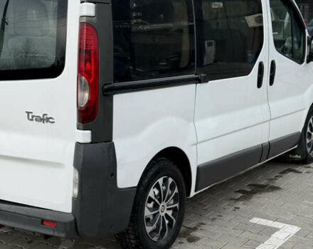 Білий Рено Трафік, об'ємом двигуна 2 л та пробігом 350 тис. км за 7800 $, фото 3 на Automoto.ua