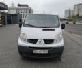 Белый Рено Трафик, объемом двигателя 2.5 л и пробегом 233 тыс. км за 9000 $, фото 1 на Automoto.ua