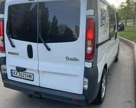 Білий Рено Трафік, об'ємом двигуна 2.46 л та пробігом 347 тис. км за 9000 $, фото 3 на Automoto.ua
