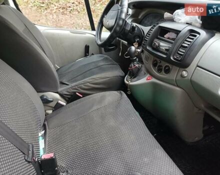 Белый Рено Трафик, объемом двигателя 1.9 л и пробегом 268 тыс. км за 6000 $, фото 16 на Automoto.ua