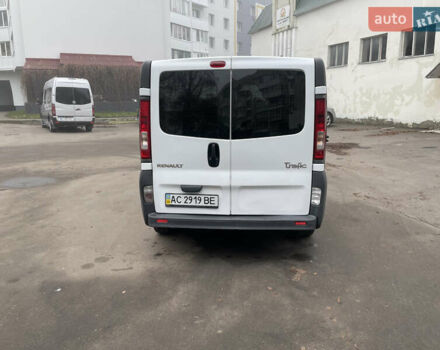 Белый Рено Трафик, объемом двигателя 1.9 л и пробегом 327 тыс. км за 8450 $, фото 4 на Automoto.ua