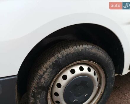 Белый Рено Трафик, объемом двигателя 1.9 л и пробегом 268 тыс. км за 6000 $, фото 12 на Automoto.ua