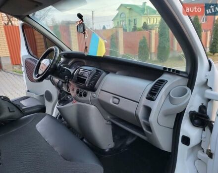 Белый Рено Трафик, объемом двигателя 2 л и пробегом 261 тыс. км за 8999 $, фото 72 на Automoto.ua