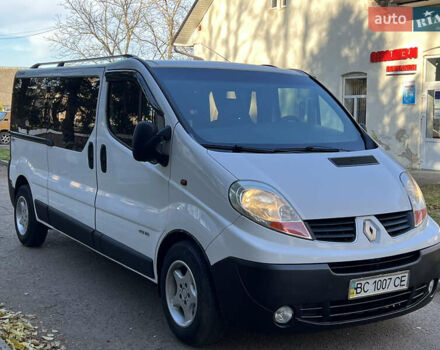 Белый Рено Трафик, объемом двигателя 2 л и пробегом 470 тыс. км за 8650 $, фото 4 на Automoto.ua
