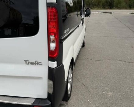 Білий Рено Трафік, об'ємом двигуна 2 л та пробігом 332 тис. км за 9199 $, фото 5 на Automoto.ua