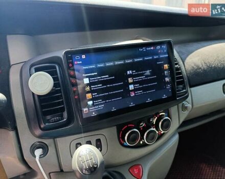 Рено Трафик 2007 в Львове на Automoto.ua Белый Рено Трафик, объемом двигателя 2 л и пробегом 184 тыс. км за 13000 $, фото 6 на Automoto.ua