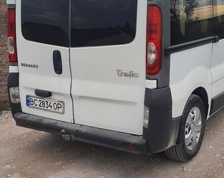 Білий Рено Трафік, об'ємом двигуна 2 л та пробігом 315 тис. км за 8700 $, фото 4 на Automoto.ua