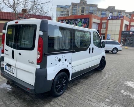 Белый Рено Трафик, объемом двигателя 2.5 л и пробегом 430 тыс. км за 5000 $, фото 1 на Automoto.ua