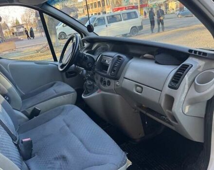 Білий Рено Трафік, об'ємом двигуна 2 л та пробігом 370 тис. км за 6900 $, фото 8 на Automoto.ua
