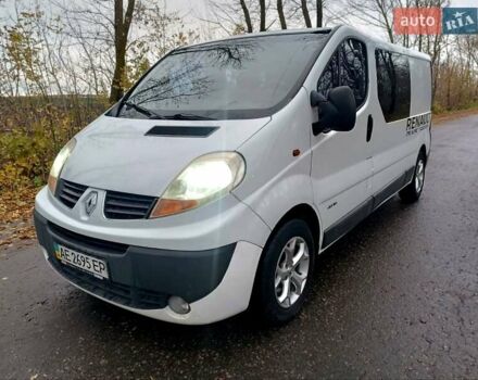 Білий Рено Трафік, об'ємом двигуна 2 л та пробігом 380 тис. км за 8800 $, фото 2 на Automoto.ua
