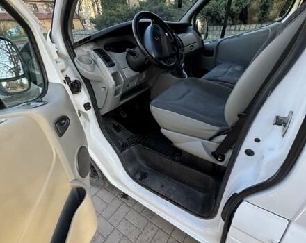 Білий Рено Трафік, об'ємом двигуна 2 л та пробігом 370 тис. км за 6900 $, фото 13 на Automoto.ua