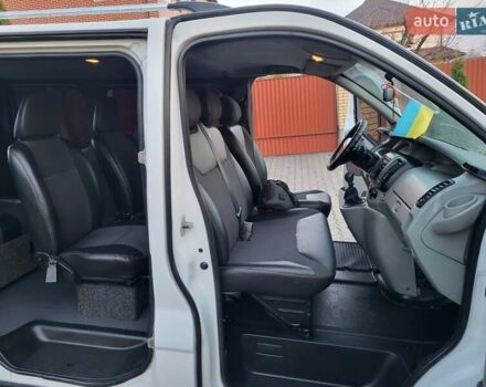 Белый Рено Трафик, объемом двигателя 2 л и пробегом 261 тыс. км за 8999 $, фото 79 на Automoto.ua