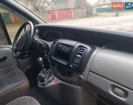 Белый Рено Трафик, объемом двигателя 2 л и пробегом 311 тыс. км за 7600 $, фото 1 на Automoto.ua