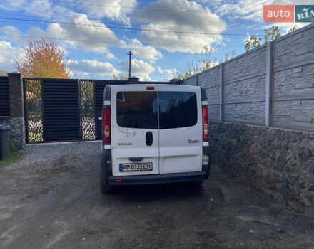 Білий Рено Трафік, об'ємом двигуна 2 л та пробігом 326 тис. км за 6850 $, фото 3 на Automoto.ua