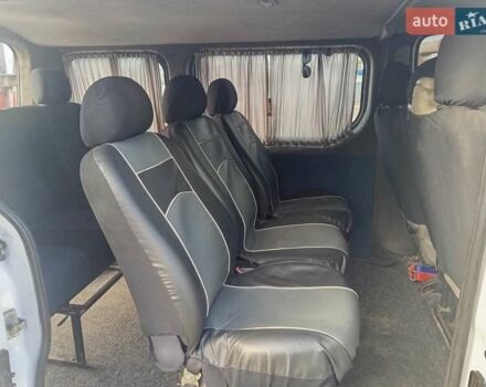 Білий Рено Трафік, об'ємом двигуна 2 л та пробігом 250 тис. км за 7500 $, фото 4 на Automoto.ua