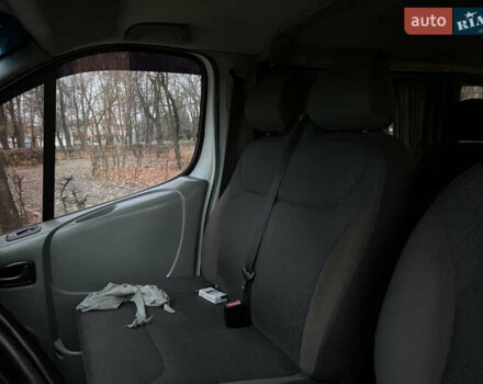 Белый Рено Трафик, объемом двигателя 2 л и пробегом 400 тыс. км за 9200 $, фото 18 на Automoto.ua