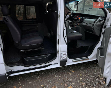 Белый Рено Трафик, объемом двигателя 2 л и пробегом 400 тыс. км за 9200 $, фото 17 на Automoto.ua