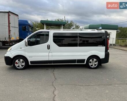 Білий Рено Трафік, об'ємом двигуна 2 л та пробігом 332 тис. км за 9199 $, фото 2 на Automoto.ua