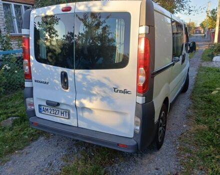 Белый Рено Трафик, объемом двигателя 2 л и пробегом 300 тыс. км за 8000 $, фото 2 на Automoto.ua