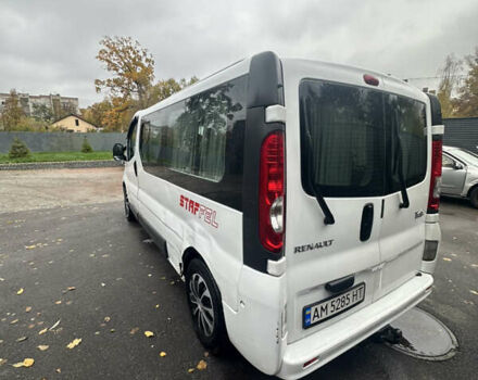 Белый Рено Трафик, объемом двигателя 2 л и пробегом 410 тыс. км за 8800 $, фото 1 на Automoto.ua