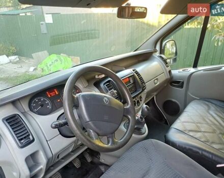 Белый Рено Трафик, объемом двигателя 2 л и пробегом 368 тыс. км за 7850 $, фото 4 на Automoto.ua
