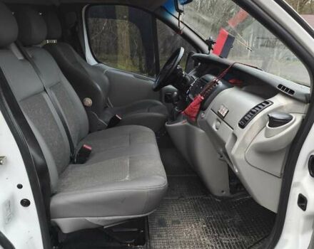 Білий Рено Трафік, об'ємом двигуна 2 л та пробігом 281 тис. км за 9000 $, фото 13 на Automoto.ua