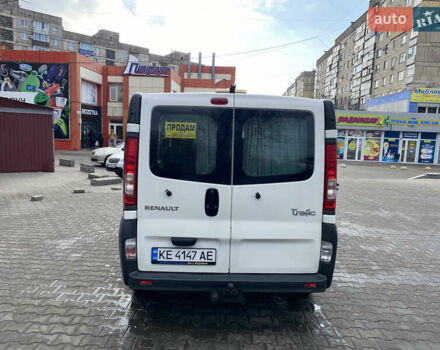 Белый Рено Трафик, объемом двигателя 2.46 л и пробегом 420 тыс. км за 9200 $, фото 3 на Automoto.ua