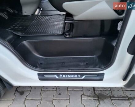 Белый Рено Трафик, объемом двигателя 2 л и пробегом 261 тыс. км за 8999 $, фото 52 на Automoto.ua