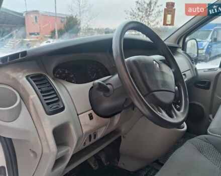 Белый Рено Трафик, объемом двигателя 2 л и пробегом 221 тыс. км за 8600 $, фото 35 на Automoto.ua