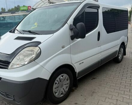 Белый Рено Трафик, объемом двигателя 2 л и пробегом 370 тыс. км за 9200 $, фото 1 на Automoto.ua