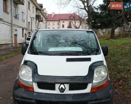 Белый Рено Трафик, объемом двигателя 1.9 л и пробегом 268 тыс. км за 6000 $, фото 9 на Automoto.ua