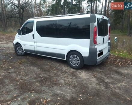 Белый Рено Трафик, объемом двигателя 2 л и пробегом 311 тыс. км за 7600 $, фото 5 на Automoto.ua