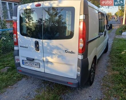 Белый Рено Трафик, объемом двигателя 2 л и пробегом 368 тыс. км за 7850 $, фото 2 на Automoto.ua