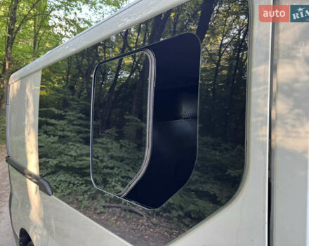 Белый Рено Трафик, объемом двигателя 2 л и пробегом 270 тыс. км за 7698 $, фото 3 на Automoto.ua