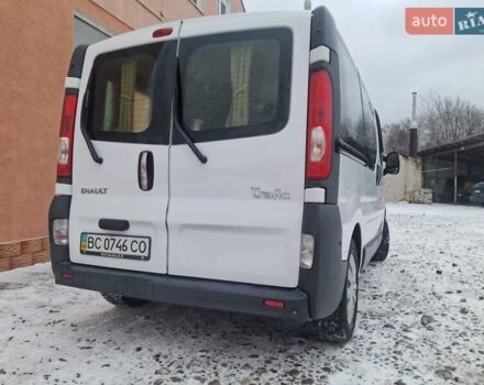 Белый Рено Трафик, объемом двигателя 2 л и пробегом 221 тыс. км за 8600 $, фото 7 на Automoto.ua