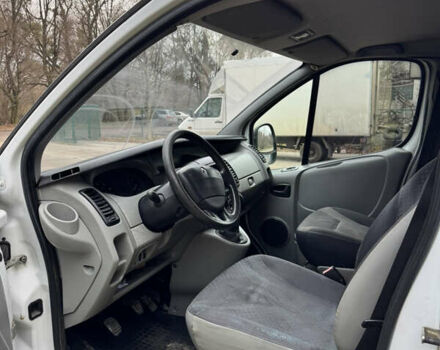 Белый Рено Трафик, объемом двигателя 2 л и пробегом 448 тыс. км за 7300 $, фото 6 на Automoto.ua