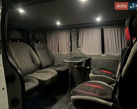 Белый Рено Трафик, объемом двигателя 2 л и пробегом 320 тыс. км за 8400 $, фото 16 на Automoto.ua