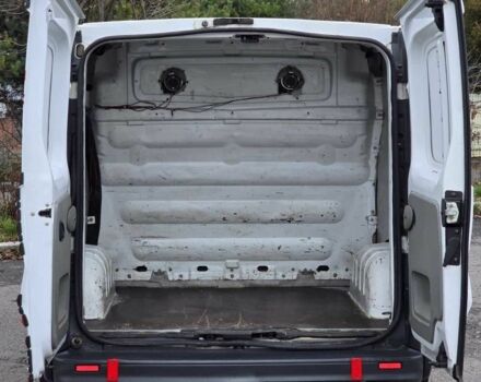 Белый Рено Трафик, объемом двигателя 2 л и пробегом 280 тыс. км за 8499 $, фото 5 на Automoto.ua