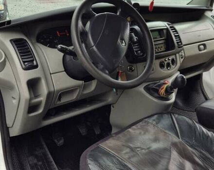 Рено Трафик 2008 в Владимир-Волынский на Automoto.ua Белый Рено Трафик, объемом двигателя 2.5 л и пробегом 540 тыс. км за 11000 $, фото 15 на Automoto.ua